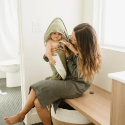 Infant Hooded Towel - Fern