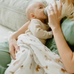 Organic Cotton Muslin Swaddle Blanket 2 Pack - Animal Crackers
