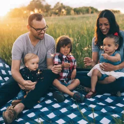 Outdoor Blanket - Navy Plaid